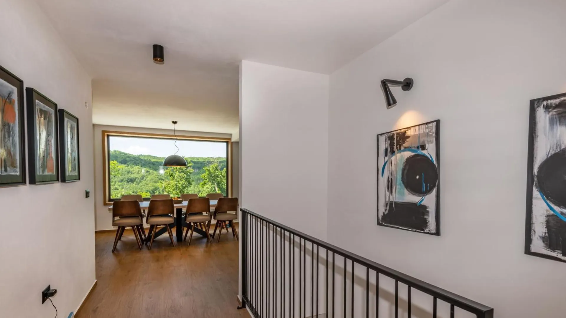 Villa Mochi, A Beautiful Modern Villa In A Tranquil Enviroment Pićan 0*,  Hırvatistan