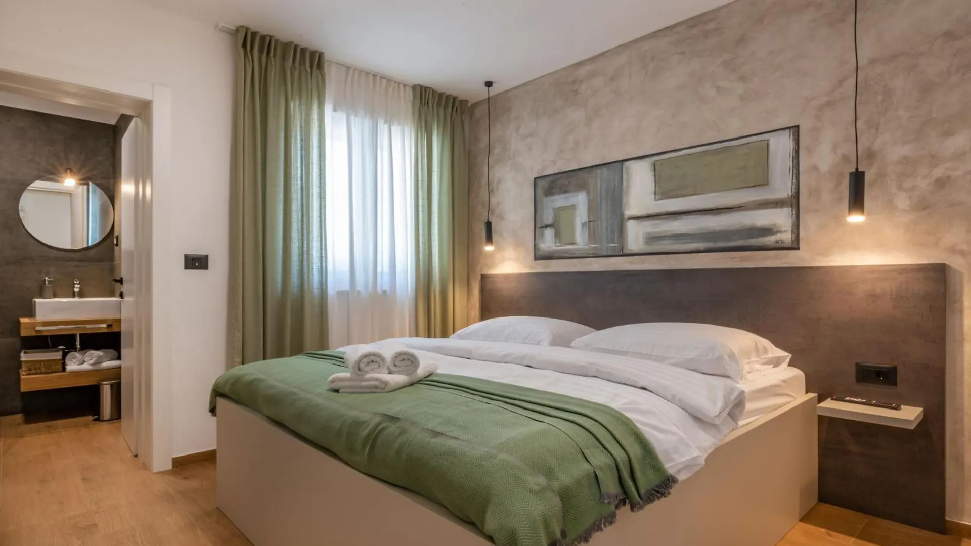Villa Mochi, A Beautiful Modern Villa In A Tranquil Enviroment Pićan
