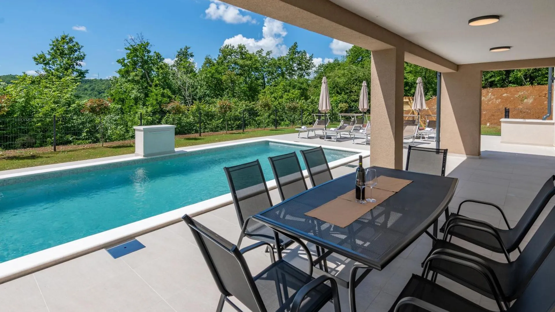Villa Mochi, A Beautiful Modern Villa In A Tranquil Enviroment Pićan 0*,